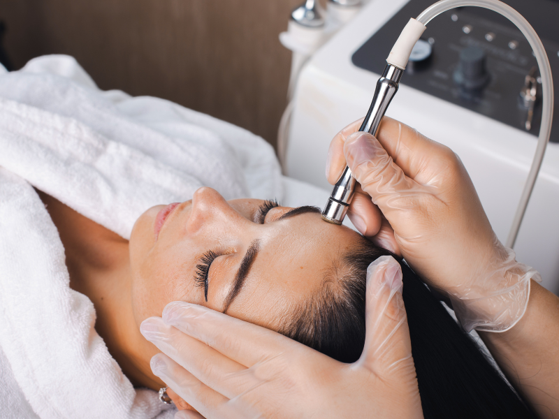 Rejuvenecimiento Facial Profesional: Tratamientos Estéticos para Revitalizar tu Piel