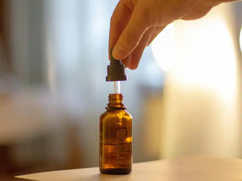 Minoxidil y depilación láser: compatibilidad, efectos y recomendaciones.